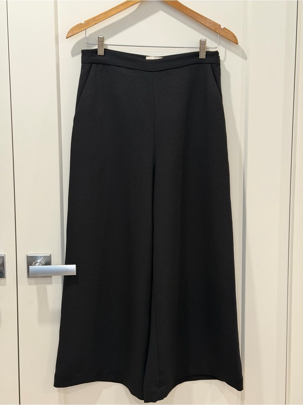 Wilfred | Classic Black Wide-Leg Pants